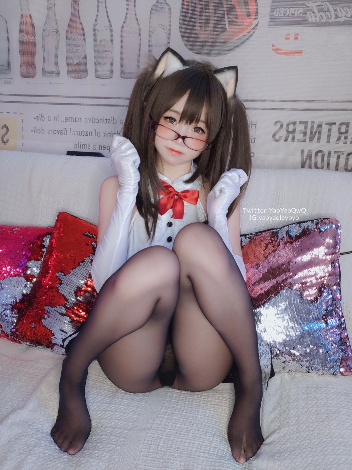 xgyw.top_网络美女软妹摇摇乐黑色紧身衣主题性感黑色短裙下超薄黑丝秀翘臀美腿诱惑写真100P