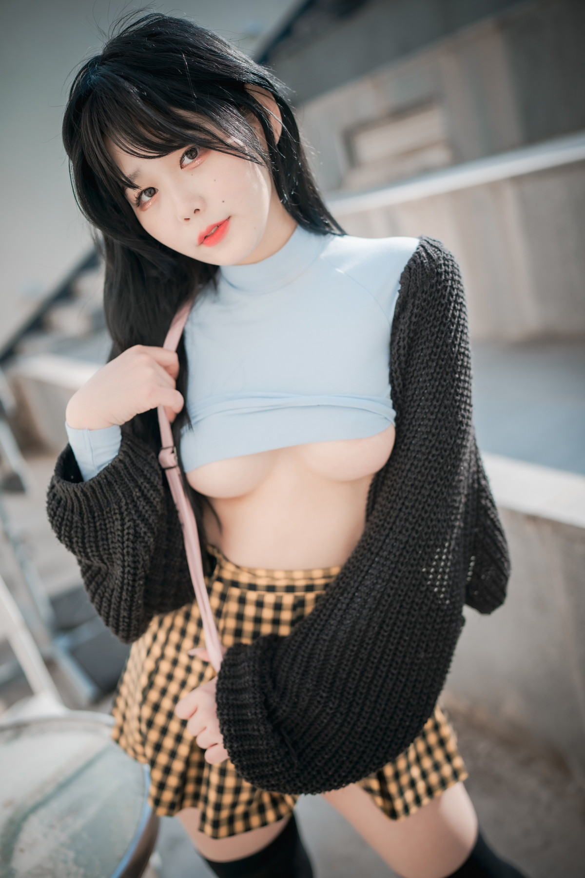 xgyw.top_[DJAWA]No.233_模特Zia_Early Spring Walk in March主题户外半撩制服秀翘臀诱惑写真141P