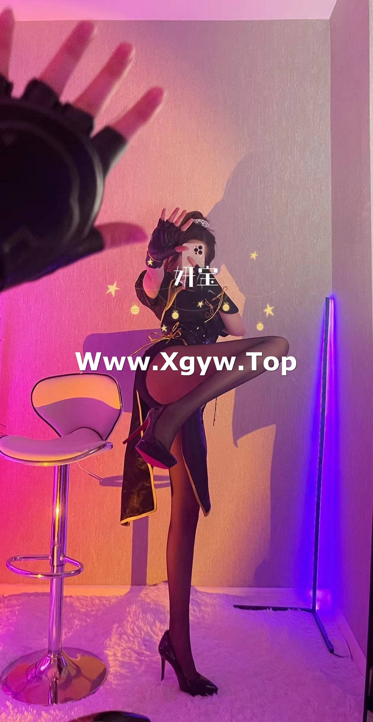 xgyw.top_人气Coser啾小妍日常系列精选主题多套性感服饰秀完美身材靓丽迷人写真233P