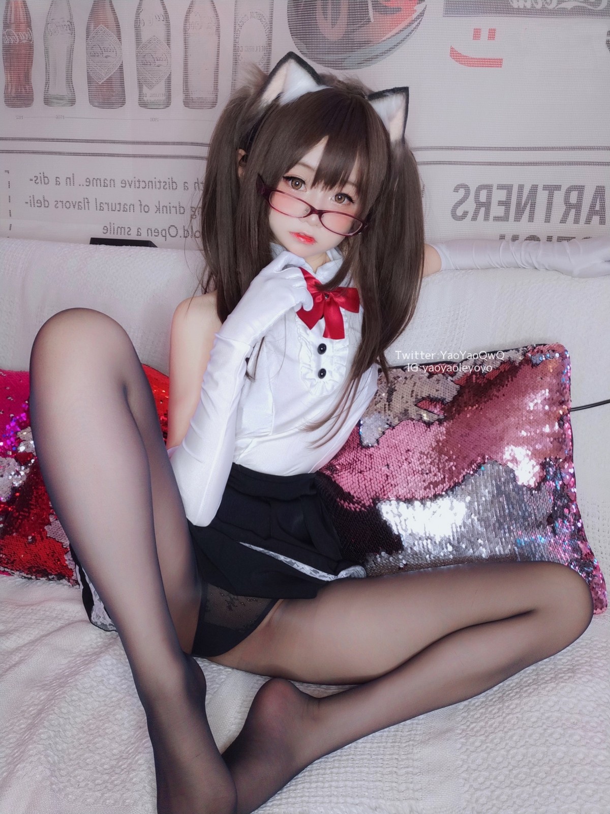xgyw.top_网络美女软妹摇摇乐黑色紧身衣主题性感黑色短裙下超薄黑丝秀翘臀美腿诱惑写真100P