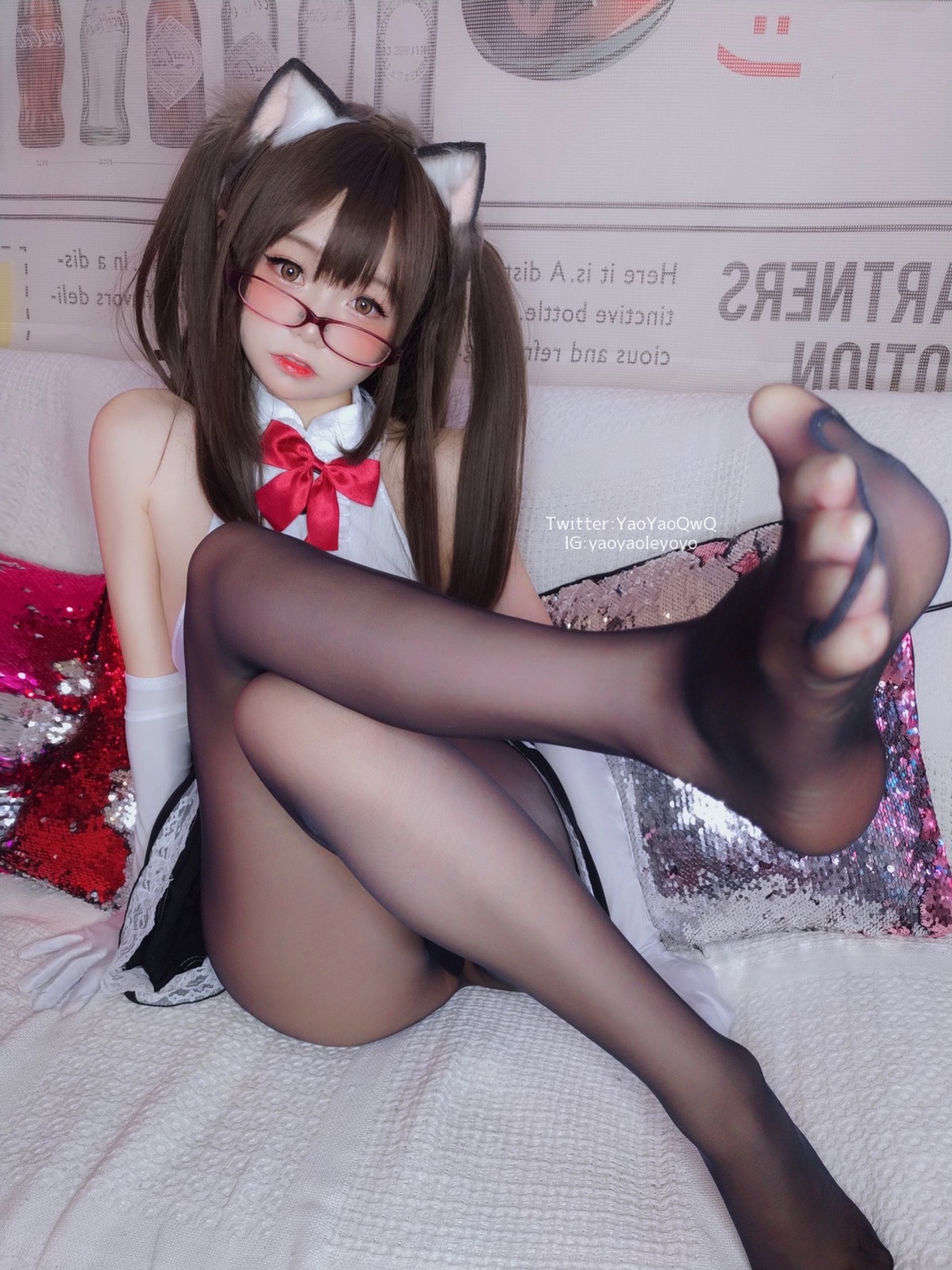 xgyw.top_网络美女软妹摇摇乐黑色紧身衣主题性感黑色短裙下超薄黑丝秀翘臀美腿诱惑写真100P