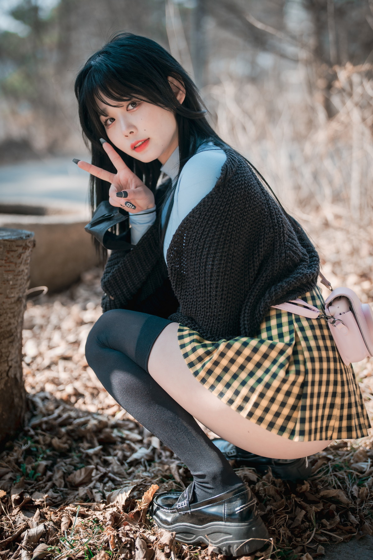 xgyw.top_[DJAWA]No.233_模特Zia_Early Spring Walk in March主题户外半撩制服秀翘臀诱惑写真141P
