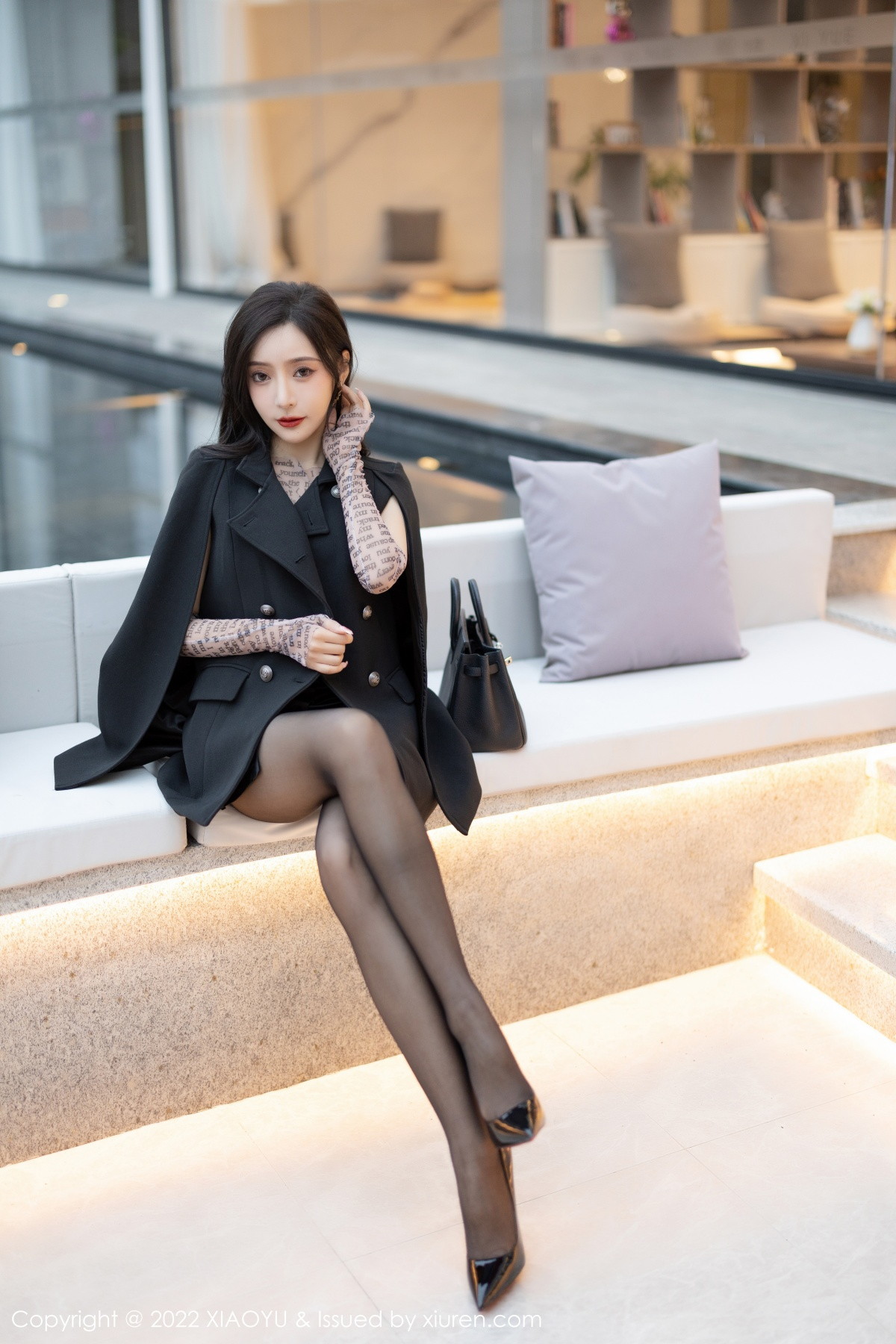 xgyw.top_[XiaoYu画语界]Vol.916_女神王馨瑶yanni半脱露轻透服饰配超薄黑丝秀惹火身材诱惑写真93P