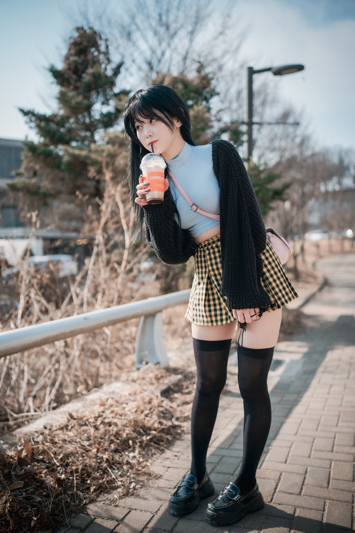 xgyw.top_[DJAWA]No.233_模特Zia_Early Spring Walk in March主题户外半撩制服秀翘臀诱惑写真141P