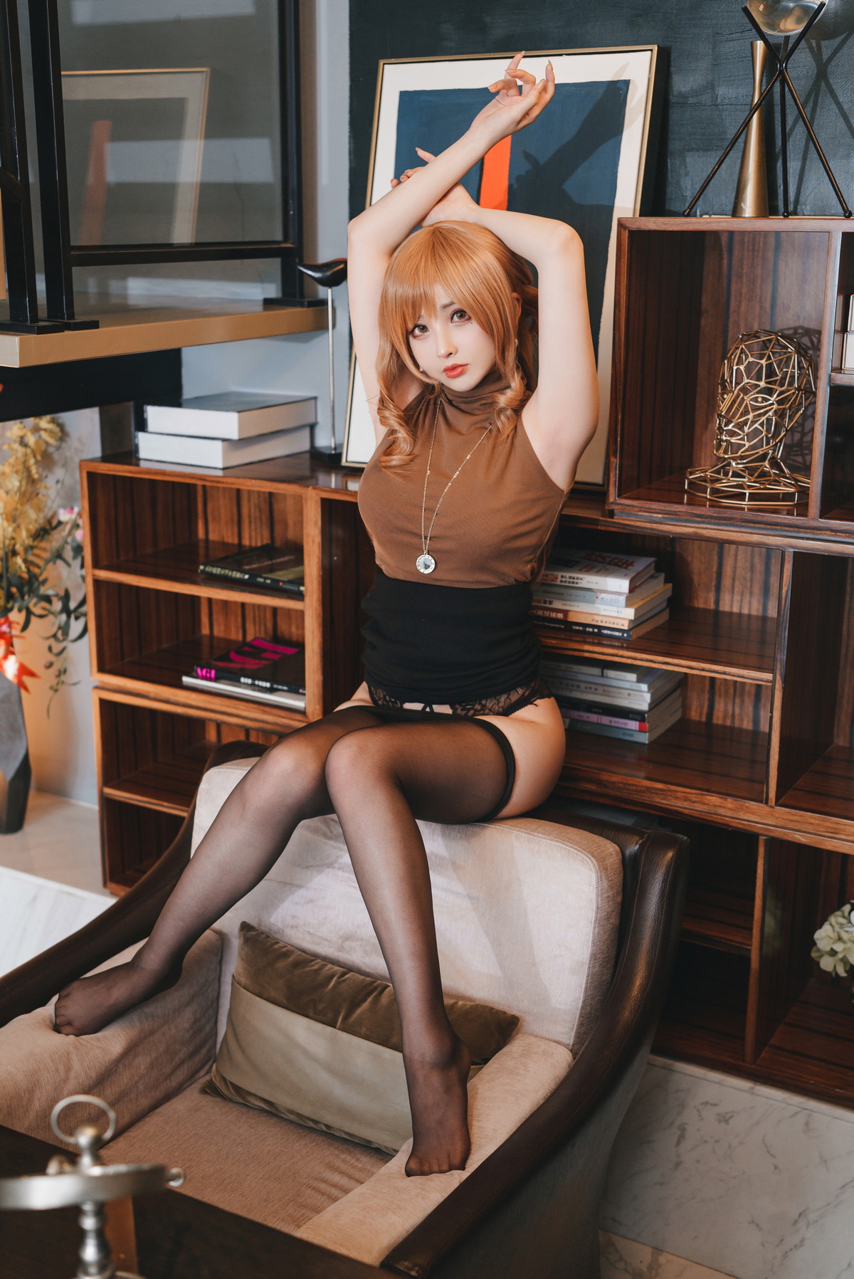 xgyw.top_网络美女rioko凉凉子人妻的一天主题性感黑短裙下超薄黑丝秀翘臀美腿诱惑写真30P