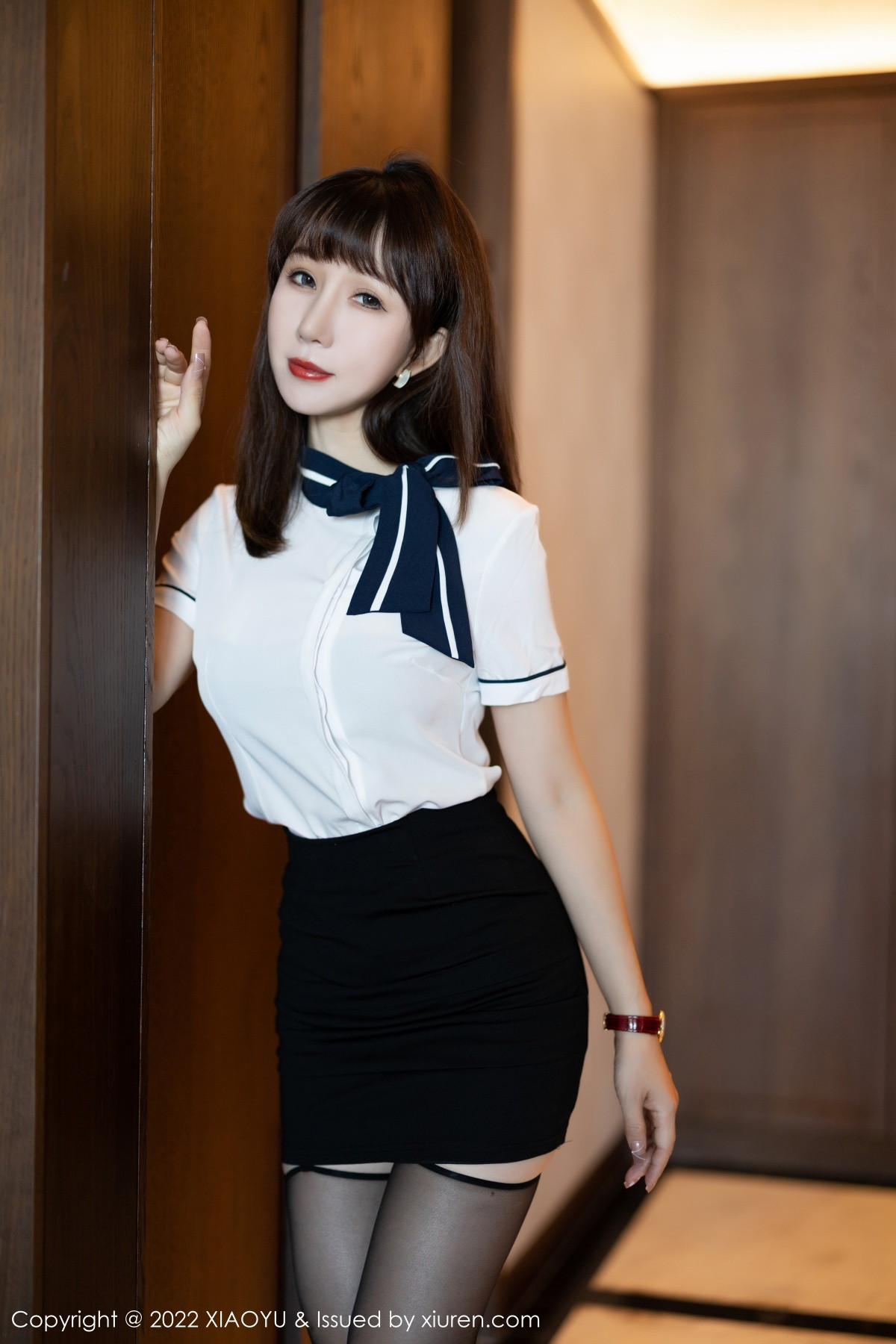 xgyw.top_[XiaoYu画语界]Vol.918_模特波巧酱性感白T配黑色短裙半脱露黑色轻透内衣迷人诱惑写真83P