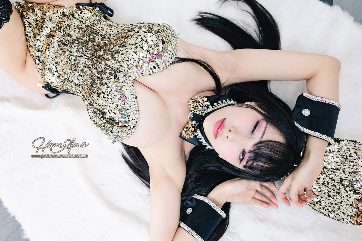 xgyw.top_Coser美女雨波_HaneAme金炫兔女郎主题性感闪亮连体衣配黑丝袜完美诱惑写真35P