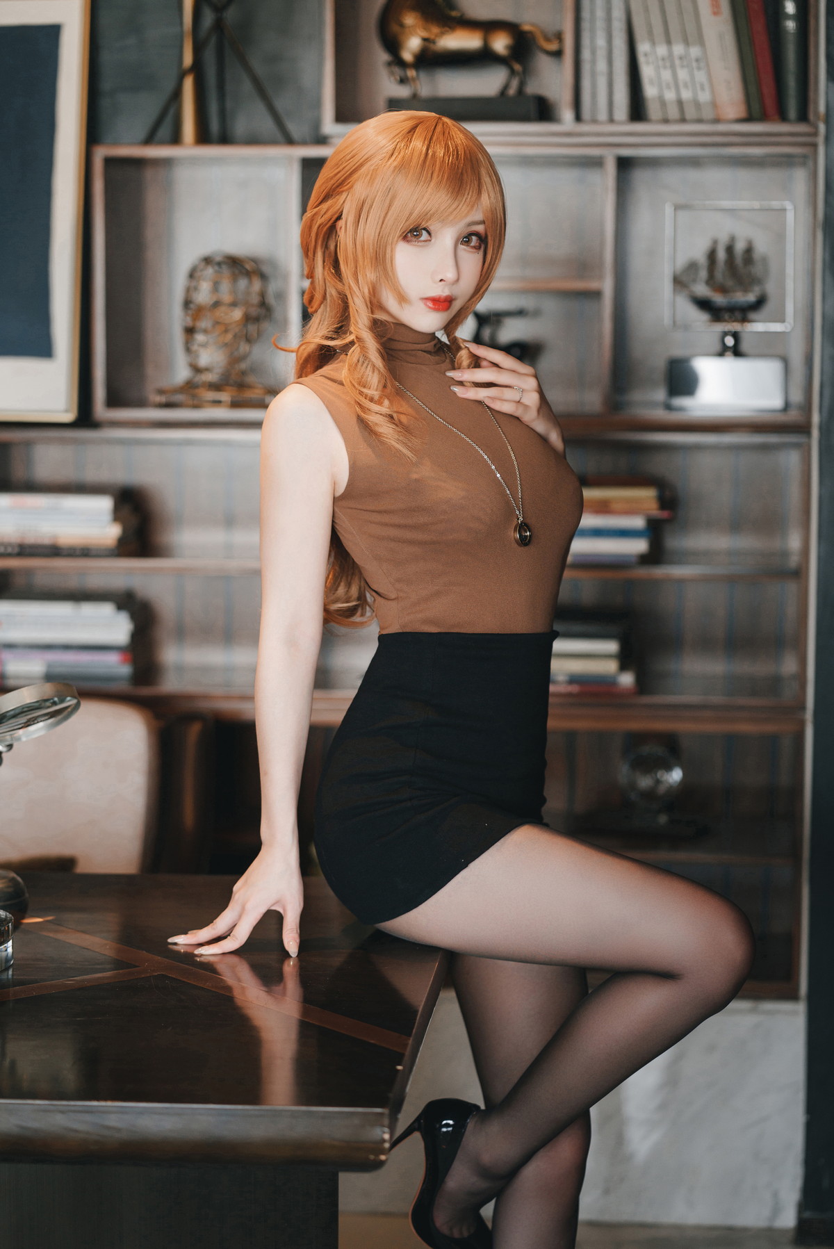 xgyw.top_网络美女rioko凉凉子人妻的一天主题性感黑短裙下超薄黑丝秀翘臀美腿诱惑写真30P