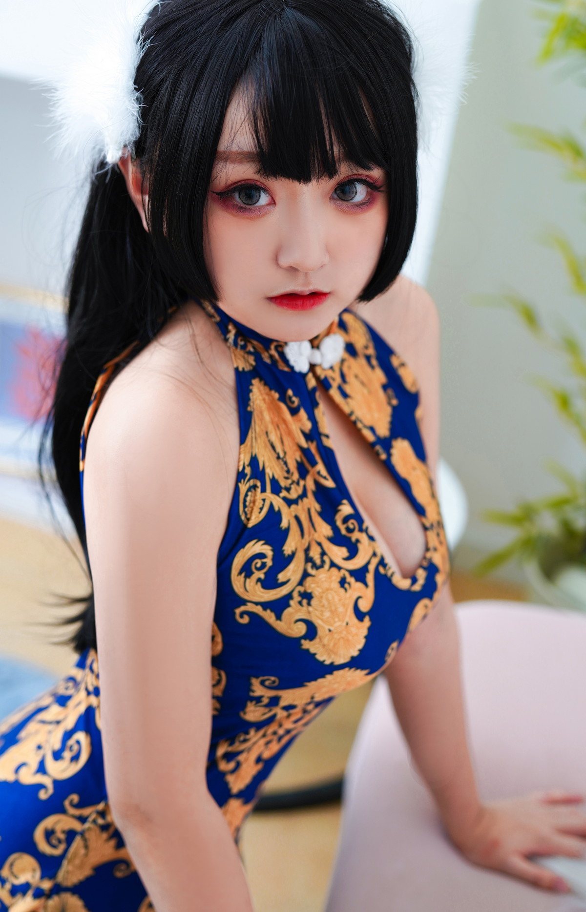 xgyw.top_动漫博主恩田直幸蓝色旗袍主题性感蓝色花纹旗袍配黑丝网袜秀翘臀美腿诱惑写真52P
