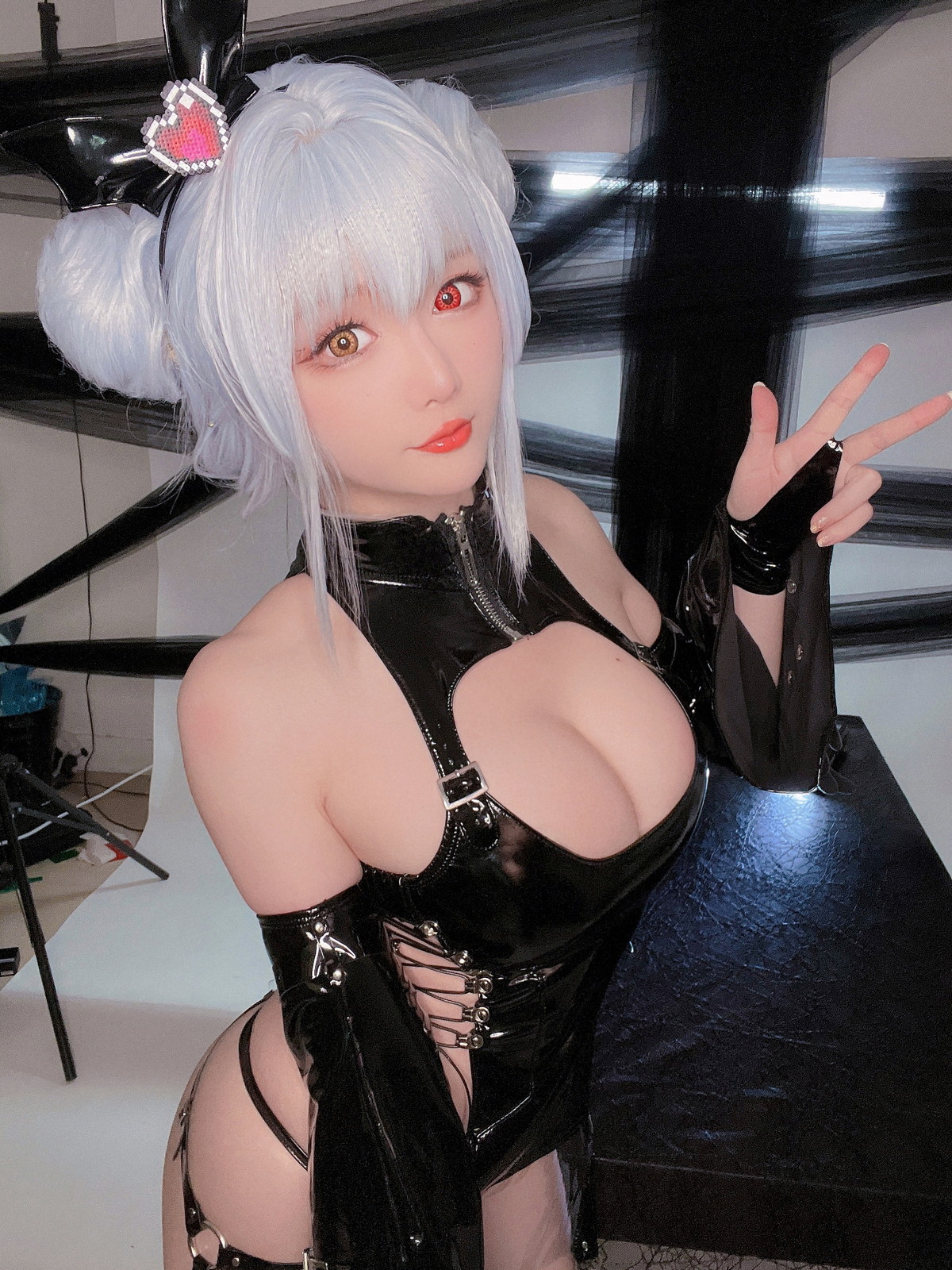 xgyw.top_Coser小姐姐星之迟迟水蓝小恶魔主题性感黑色皮质情趣服饰秀翘臀美腿诱惑写真59P