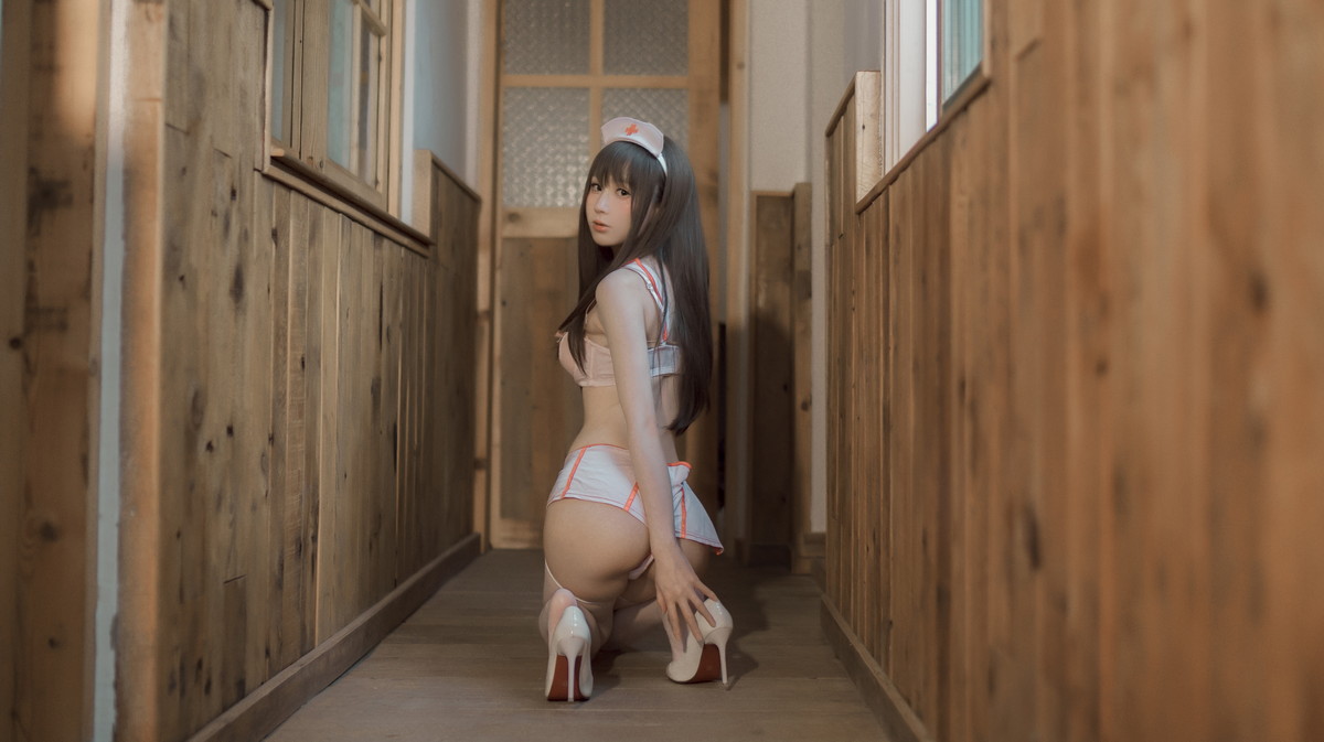 xgyw.top_网络美女西园寺南歌与班长的游戏主题教室里性感制服露黑色蕾丝内衣诱惑写真137P