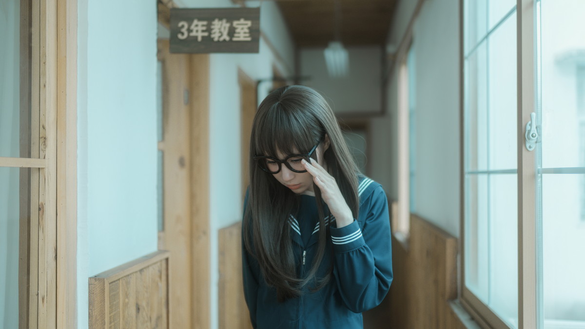 xgyw.top_网络美女西园寺南歌与班长的游戏主题教室里性感制服露黑色蕾丝内衣诱惑写真137P