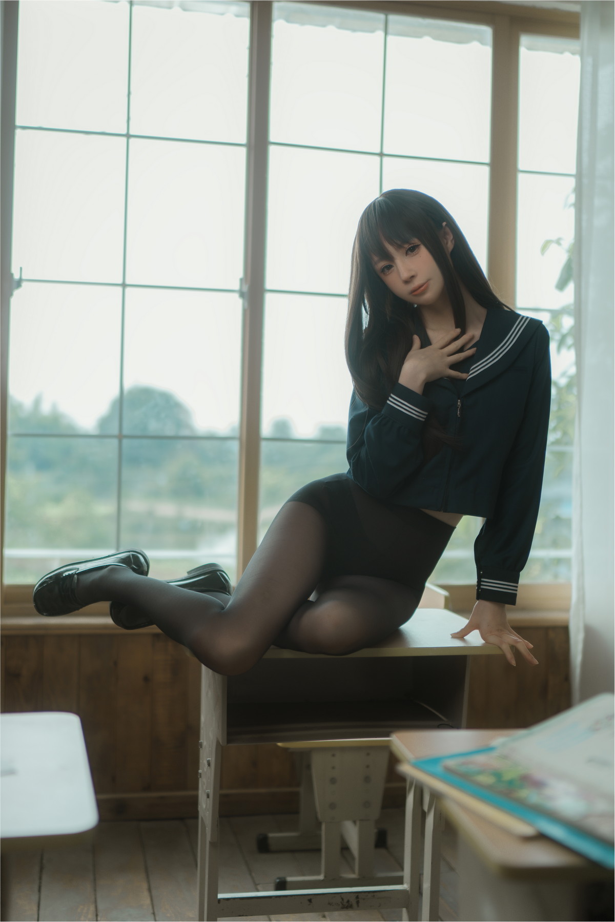 xgyw.top_网络美女西园寺南歌与班长的游戏主题教室里性感制服露黑色蕾丝内衣诱惑写真137P