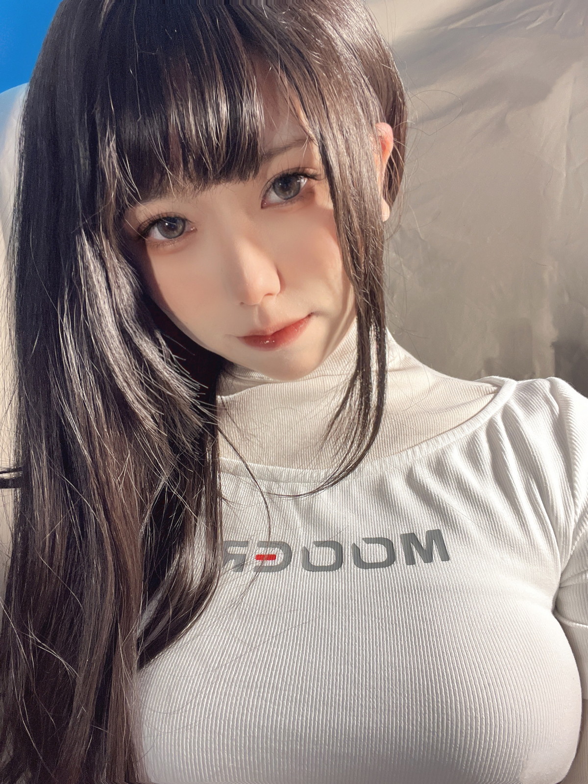 xgyw.top_网络美女一北亦北吉他妹妹主题私房性感白色开胸服饰半撩秀豪乳翘臀诱惑写真33P