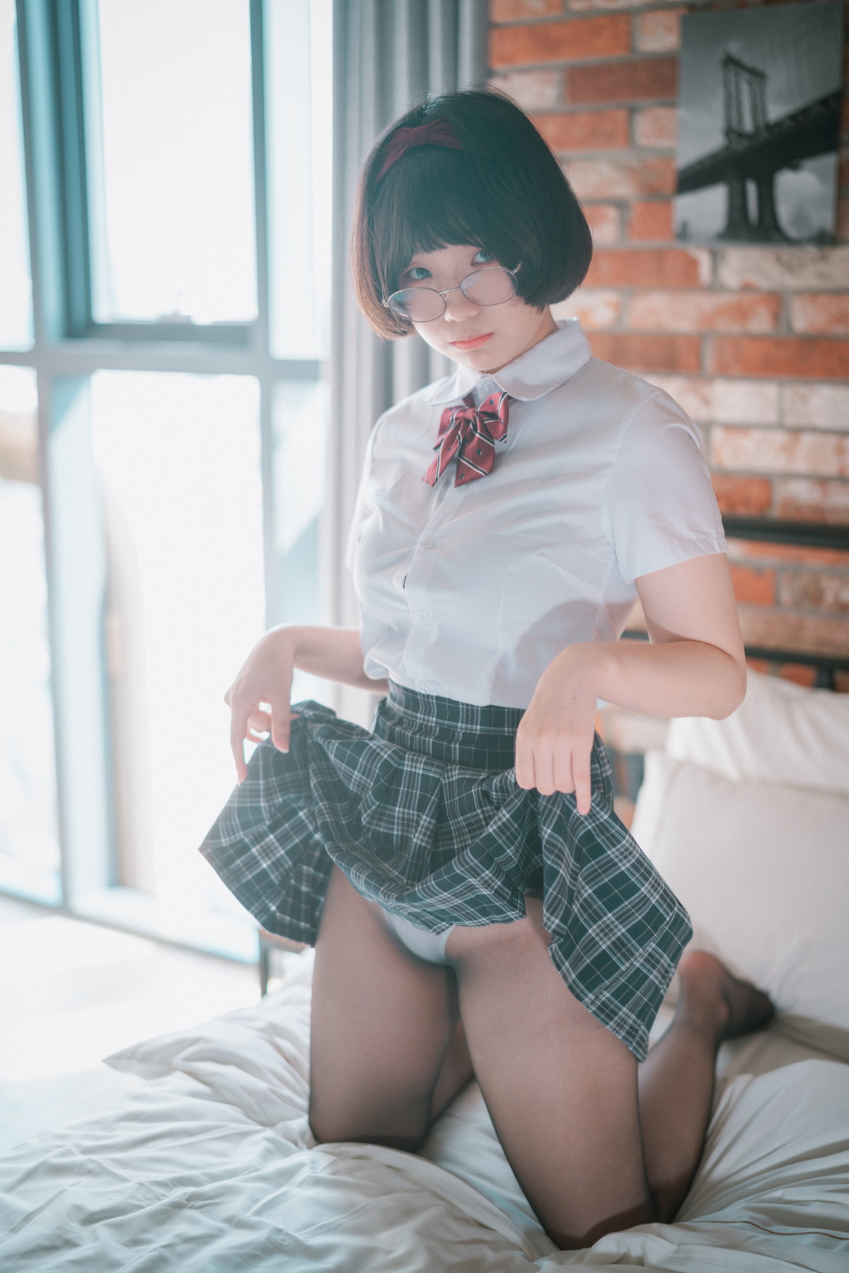 xgyw.top_[DJAWA]No.235_模特Mimmi_Model Student主题私房床上学生制服露翘臀美腿诱惑写真46P
