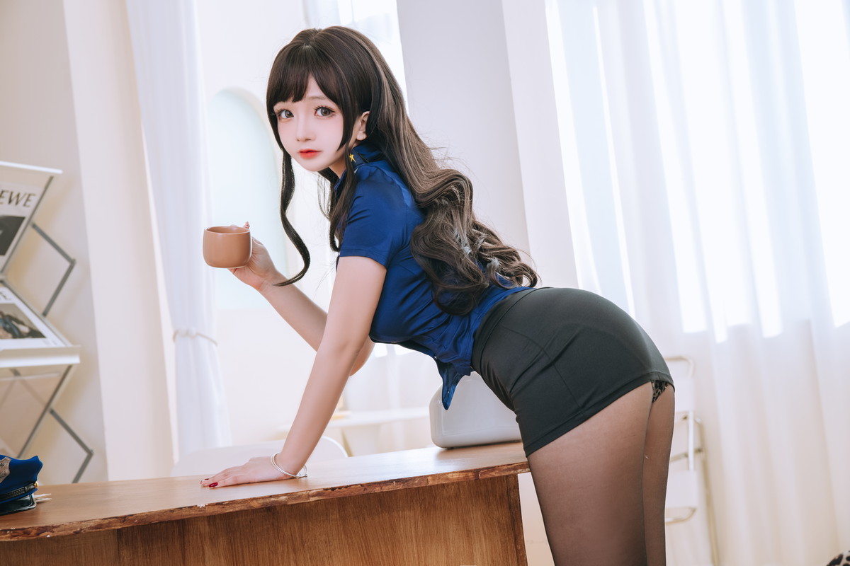 xgyw.top_Cosplay美女日奈娇豹纹女警主题蓝上衣配黑短裙半脱露豹纹内衣丰满诱惑写真109P