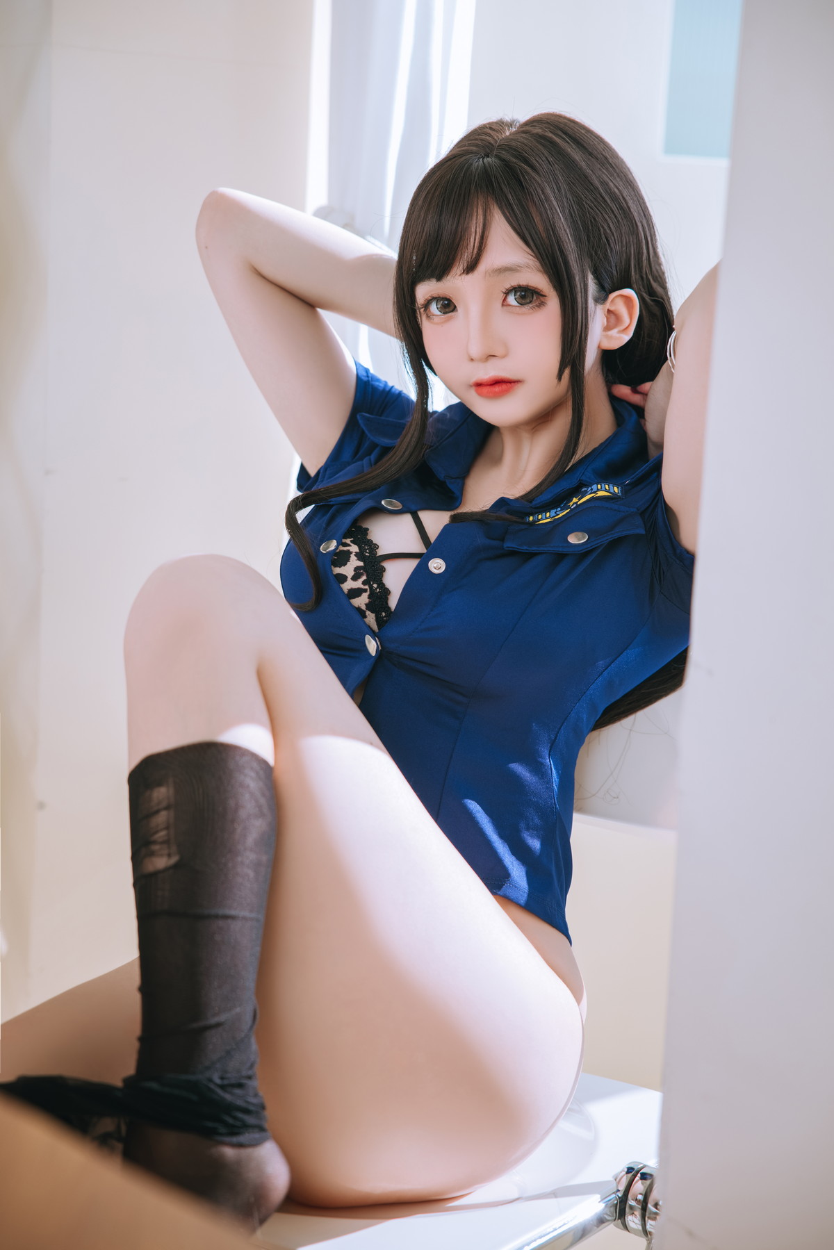xgyw.top_Cosplay美女日奈娇豹纹女警主题蓝上衣配黑短裙半脱露豹纹内衣丰满诱惑写真109P
