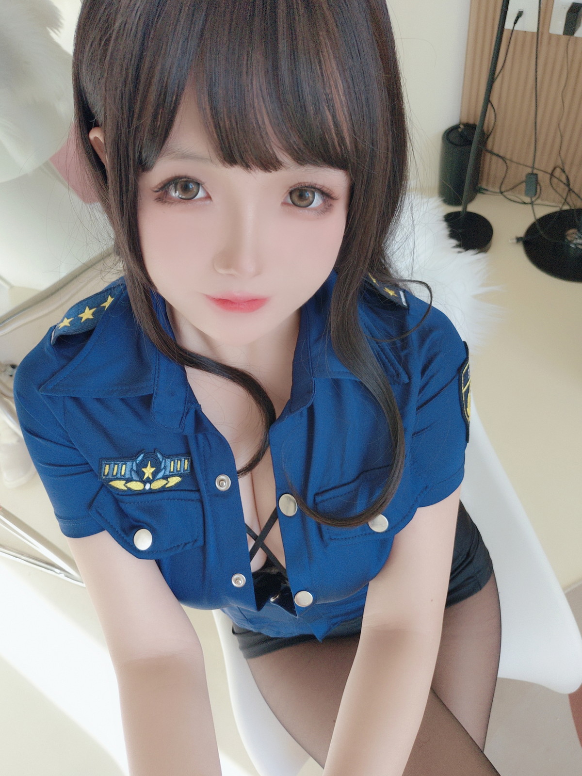 xgyw.top_Cosplay美女日奈娇豹纹女警主题蓝上衣配黑短裙半脱露豹纹内衣丰满诱惑写真109P