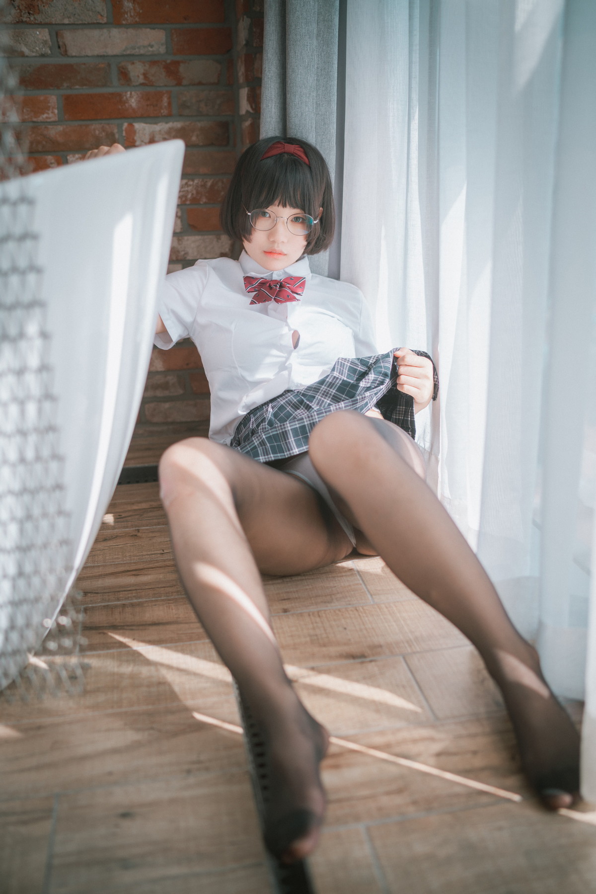 xgyw.top_[DJAWA]No.235_模特Mimmi_Model Student主题私房床上学生制服露翘臀美腿诱惑写真46P