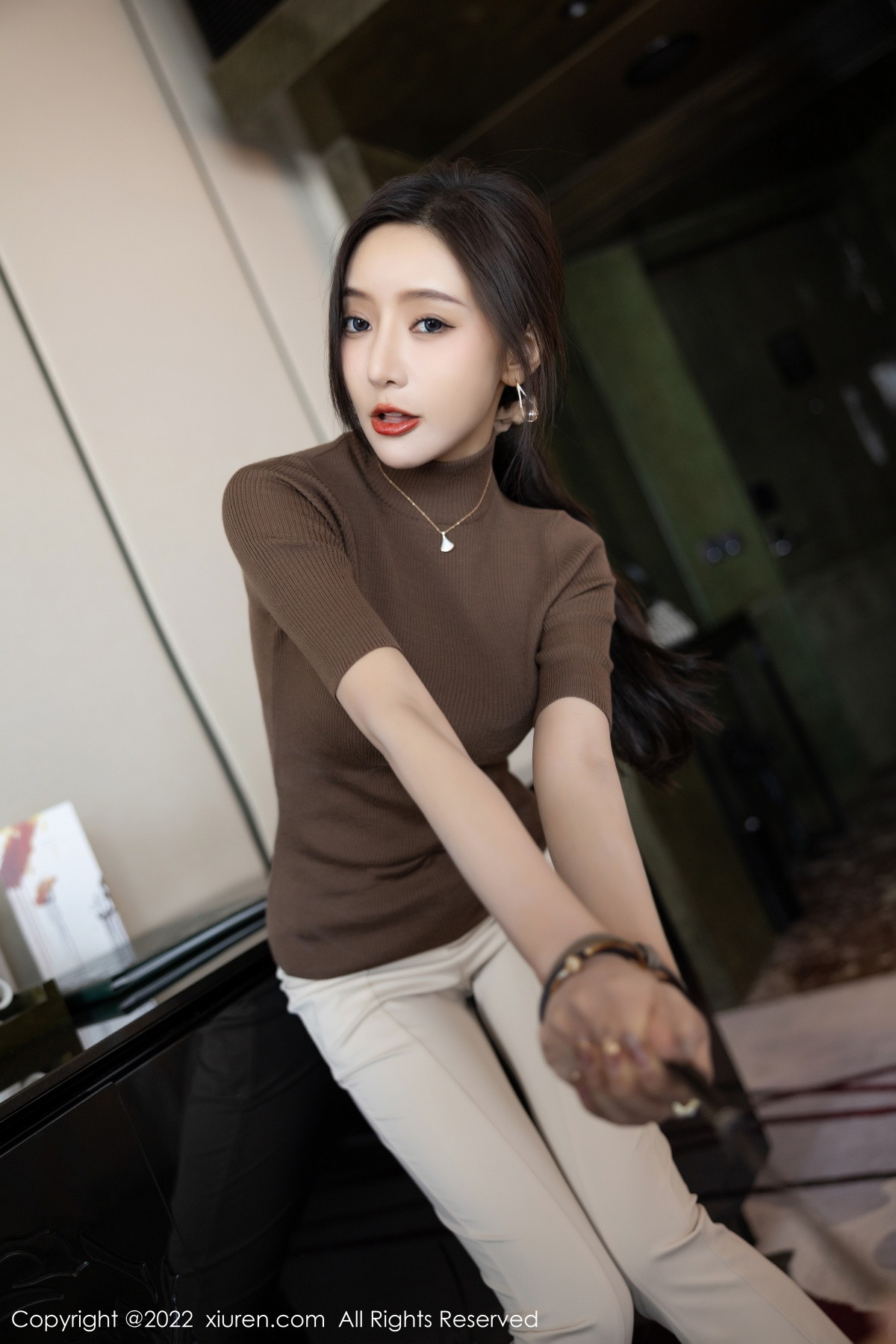 xgyw.top_XiuRen第5978期_女神王馨瑶yanni私房半脱露性感蓝色内衣配超薄无内肉丝诱惑写真81P