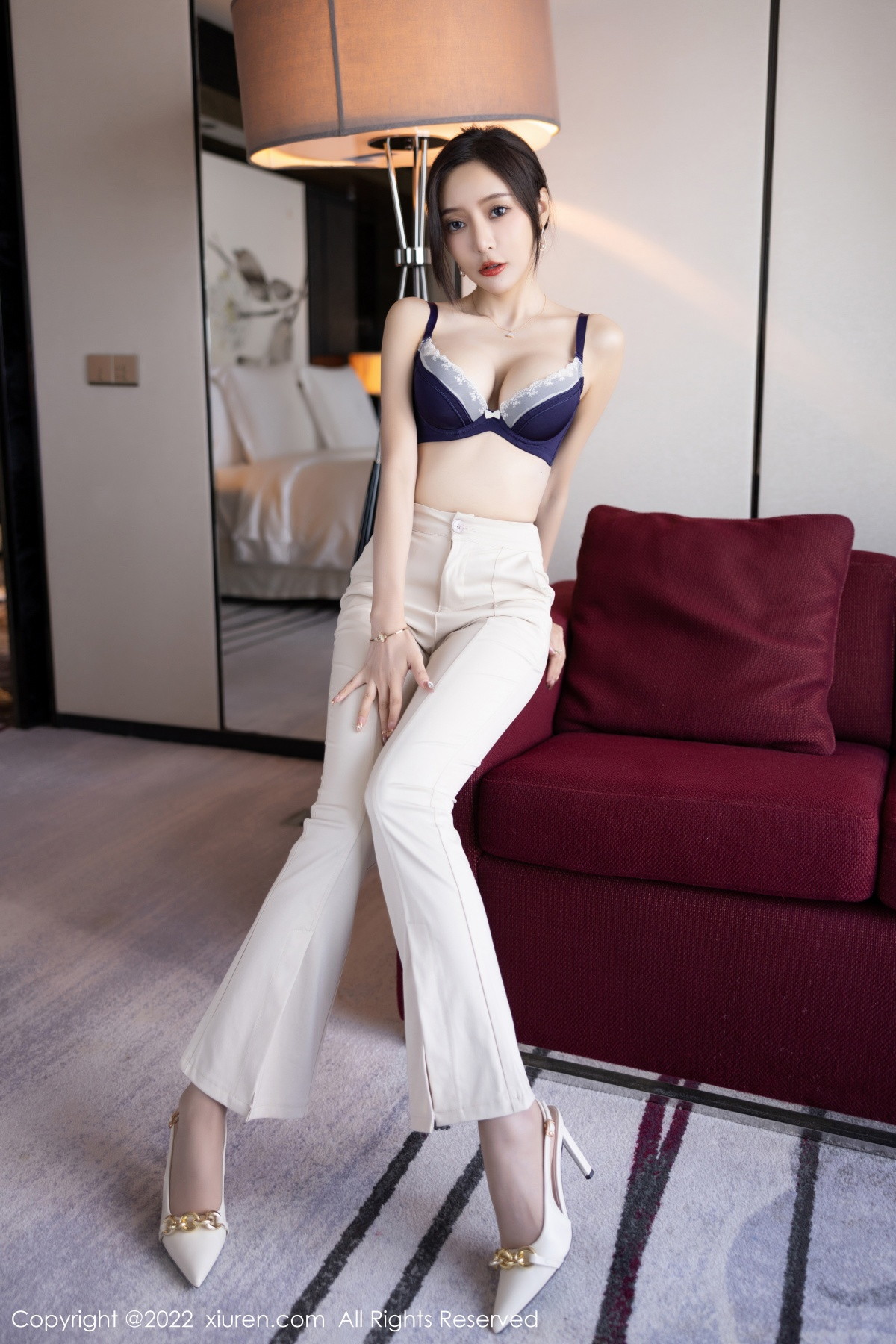 xgyw.top_XiuRen第5978期_女神王馨瑶yanni私房半脱露性感蓝色内衣配超薄无内肉丝诱惑写真81P