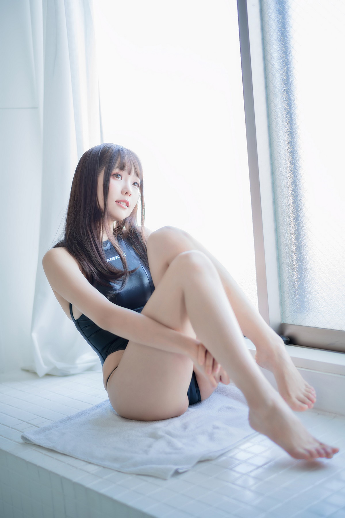 xgyw.top_Coser妹子Ely_eee竞泳水手服主题泳池黑色皮质连体泳衣秀完美身材诱惑写真73P