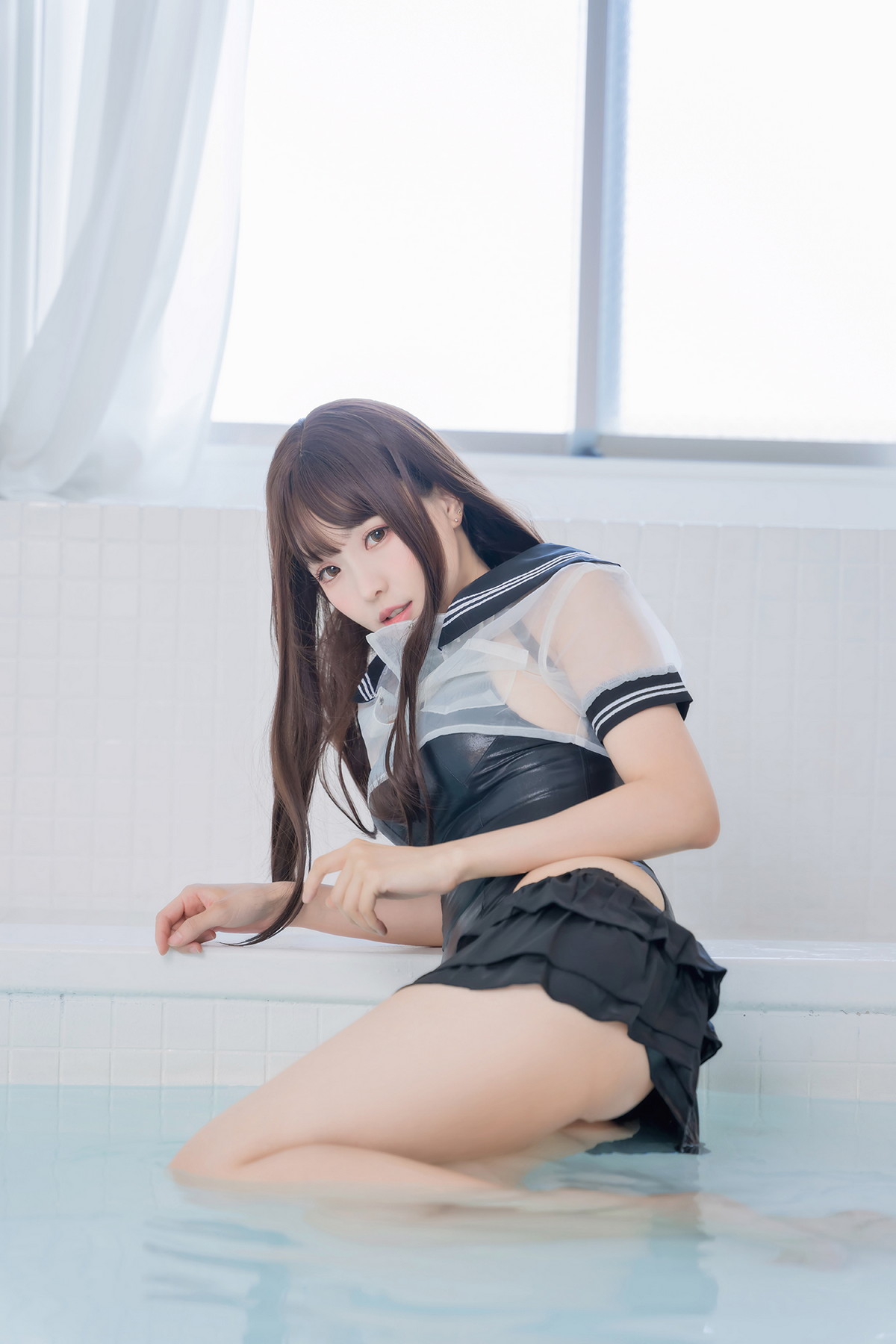 xgyw.top_Coser妹子Ely_eee竞泳水手服主题泳池黑色皮质连体泳衣秀完美身材诱惑写真73P