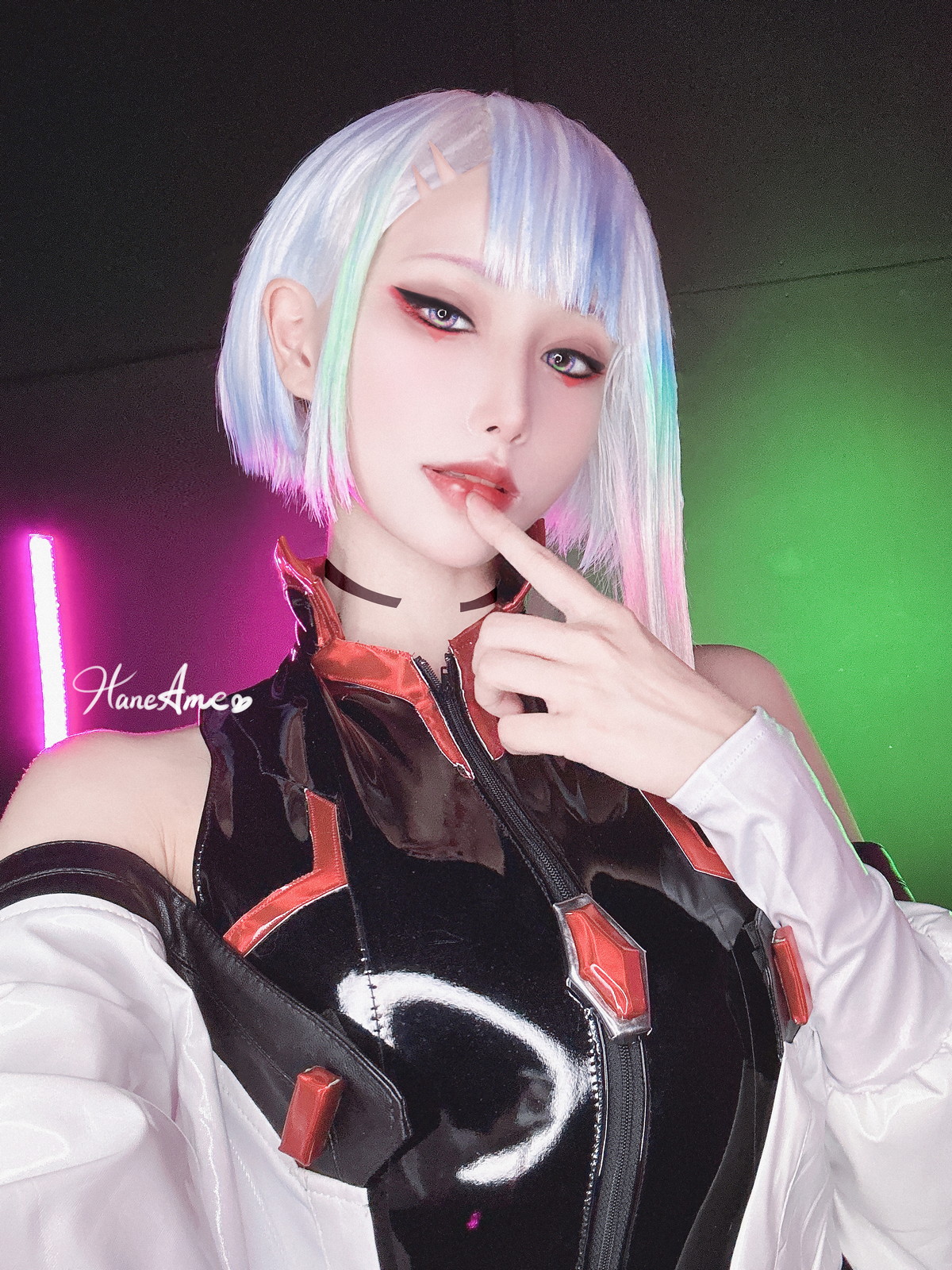 xgyw.top_Coser美女雨波_HaneAme-Cyberpunk Lucy主题私房浴缸黑色三点式内衣诱惑写真35P