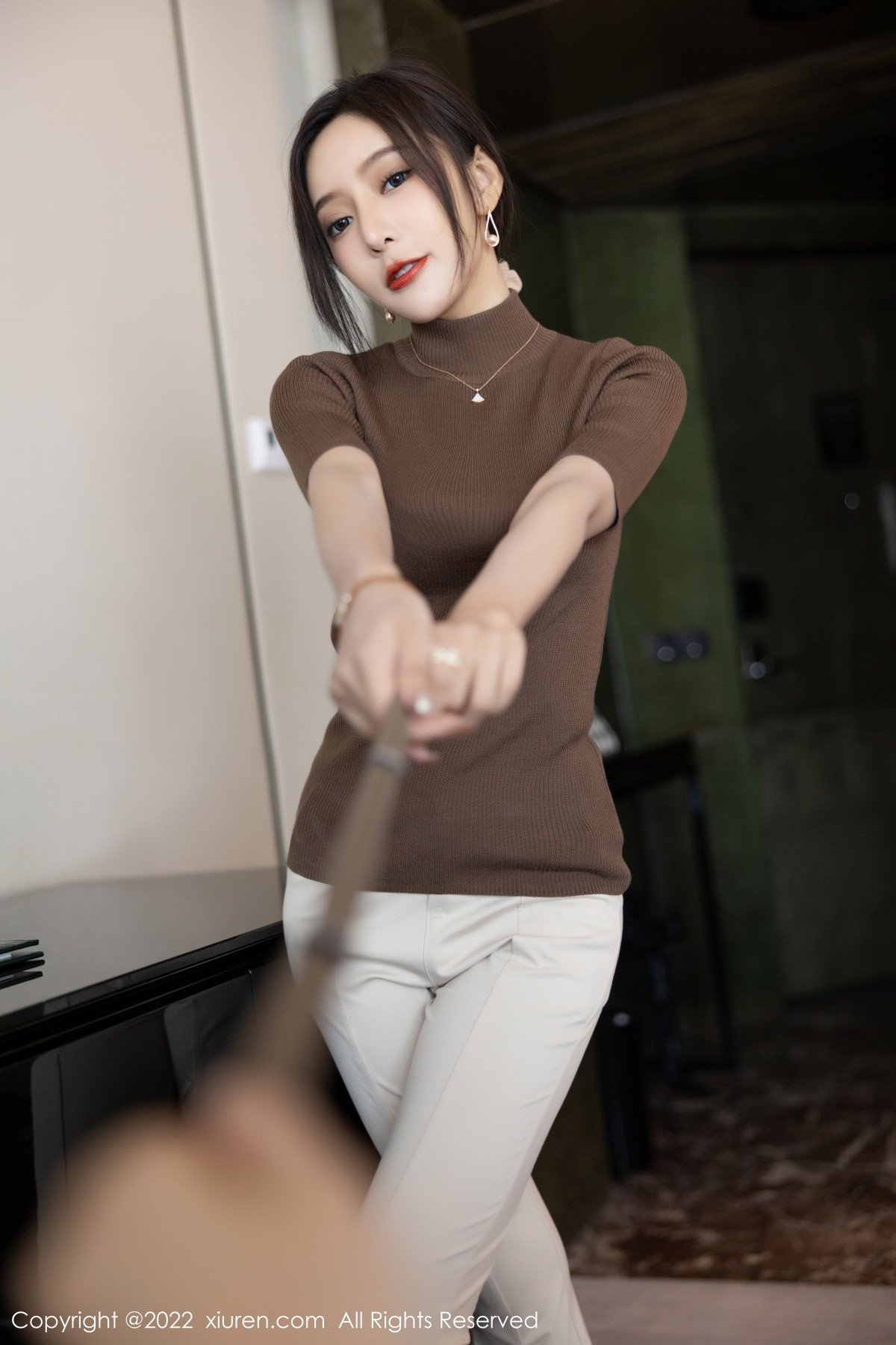 xgyw.top_XiuRen第5978期_女神王馨瑶yanni私房半脱露性感蓝色内衣配超薄无内肉丝诱惑写真81P