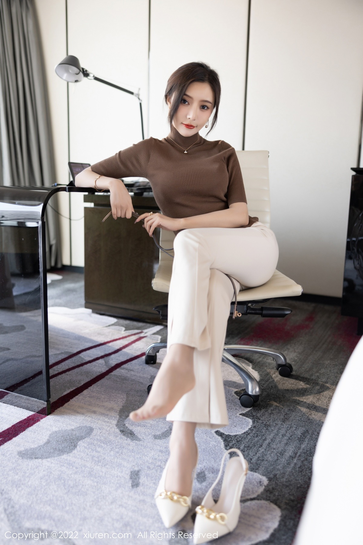xgyw.top_XiuRen第5978期_女神王馨瑶yanni私房半脱露性感蓝色内衣配超薄无内肉丝诱惑写真81P