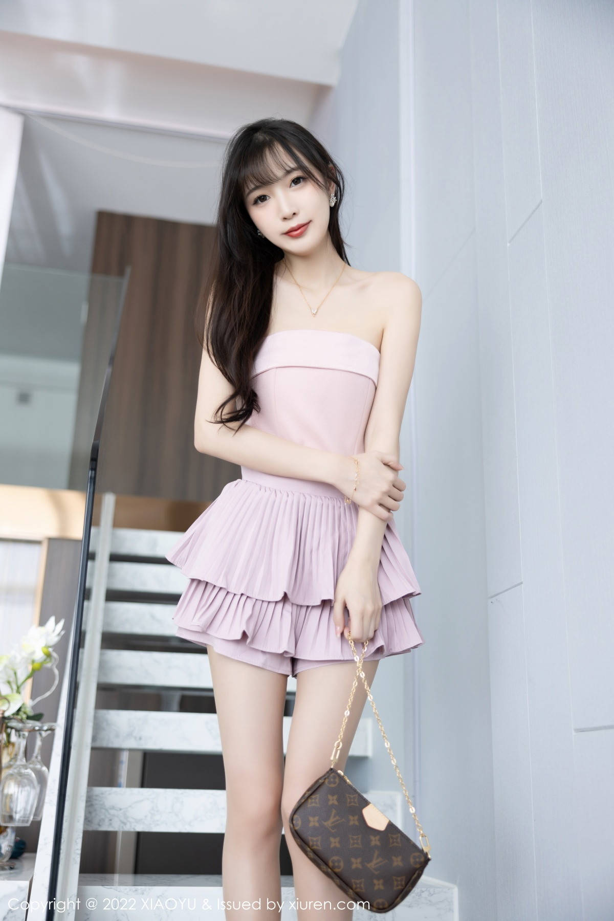 xgyw.top_[XiaoYu画语界]Vol.923_模特林星阑性感粉色露肩上衣配灰短裙露蕾丝内衣迷人诱惑写真83P