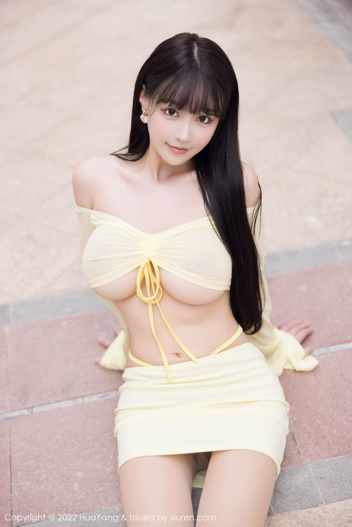 xgyw.top_[HuaYang花漾]Vol.522_女神朱可儿Flora性感淡黄色轻透服配超薄无内肉丝惹火诱惑写真60P