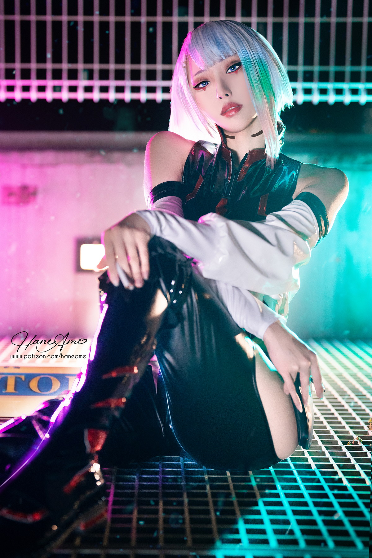 xgyw.top_Coser美女雨波_HaneAme-Cyberpunk Lucy主题私房浴缸黑色三点式内衣诱惑写真35P