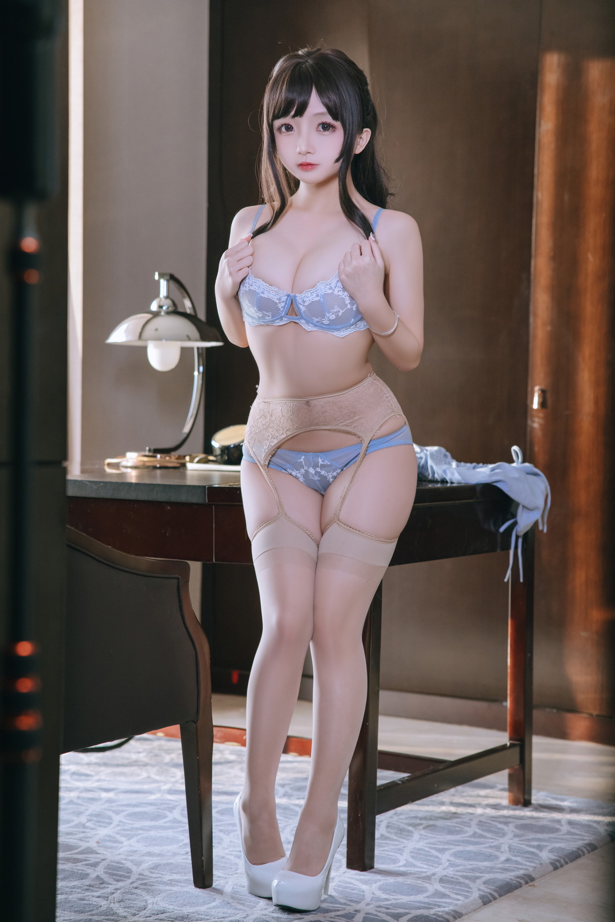 xgyw.top_Cosplay美女日奈娇包臀裙秘书主题私房半脱制服露性感内衣秀童颜巨乳诱惑写真105P