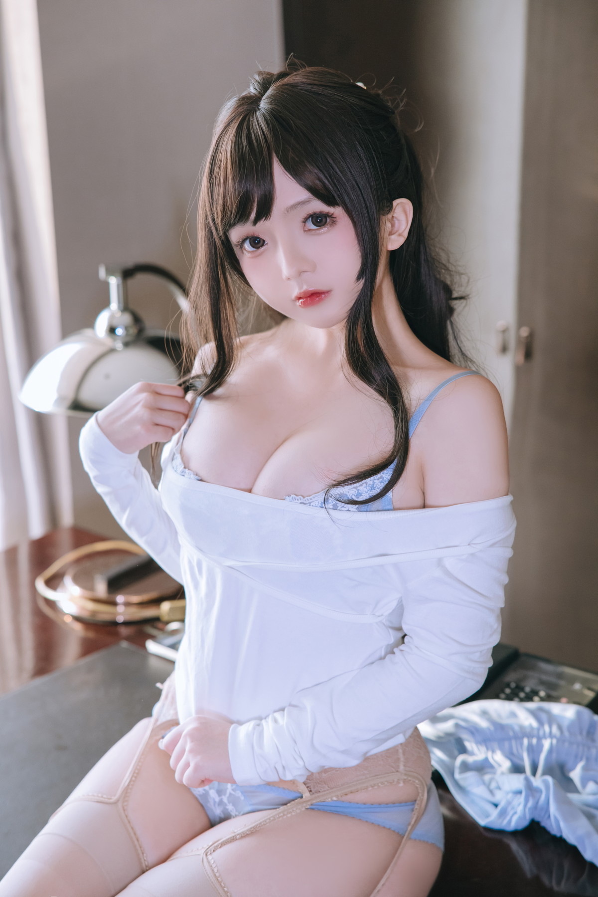 xgyw.top_Cosplay美女日奈娇包臀裙秘书主题私房半脱制服露性感内衣秀童颜巨乳诱惑写真105P