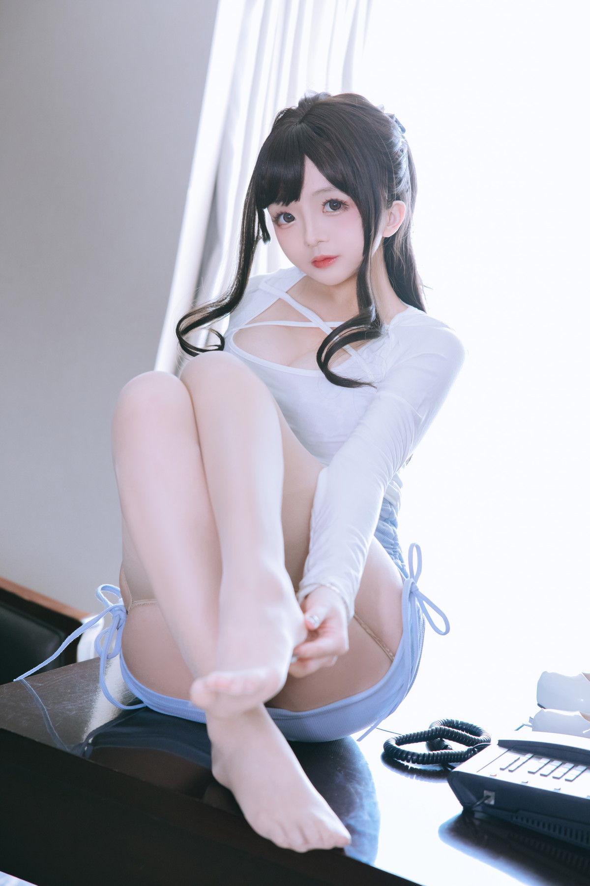 xgyw.top_Cosplay美女日奈娇包臀裙秘书主题私房半脱制服露性感内衣秀童颜巨乳诱惑写真105P