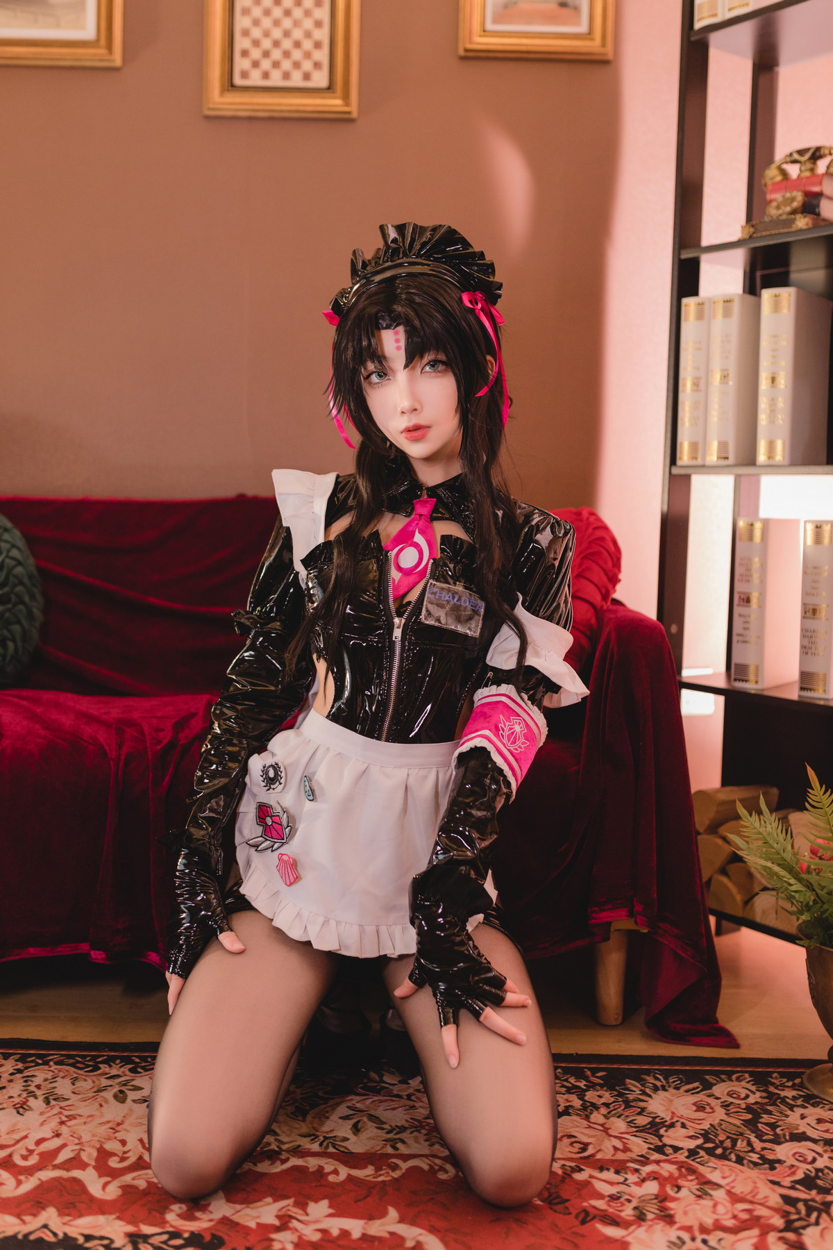 xgyw.top_网络美女杏仁曲奇杀生院主题性感黑色皮质情趣服饰配破烂黑丝秀美腿诱惑写真38P