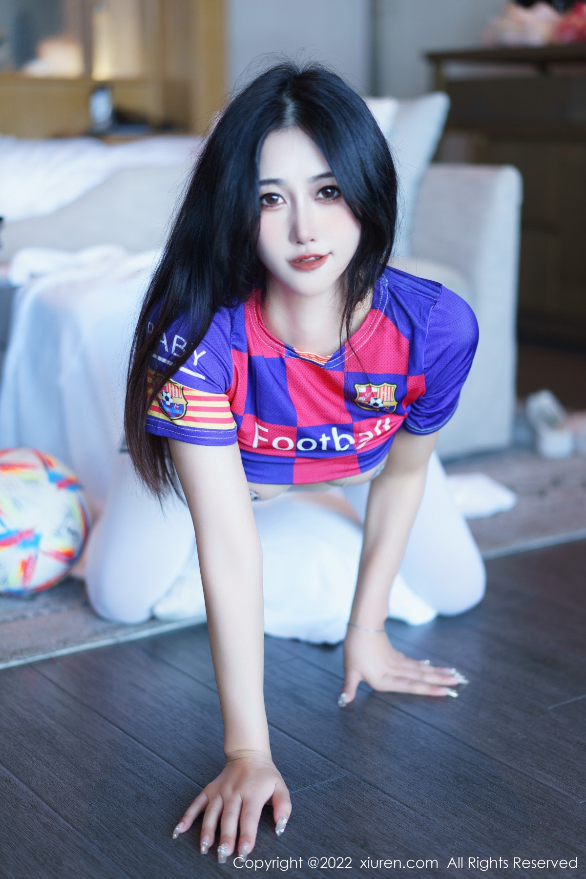 xgyw.top_XiuRen第6004期_模特laura阿姣三亚旅拍足球宝贝主题性感球服秀完美身材诱惑写真71P