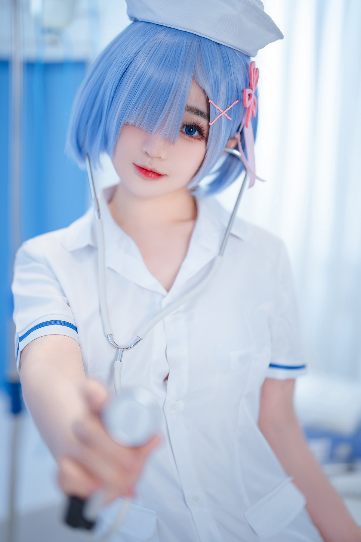 xgyw.top_网络美女桜井宁宁雷姆护士主题半脱护士装露性感白色内衣秀豪乳遮点诱惑写真108P