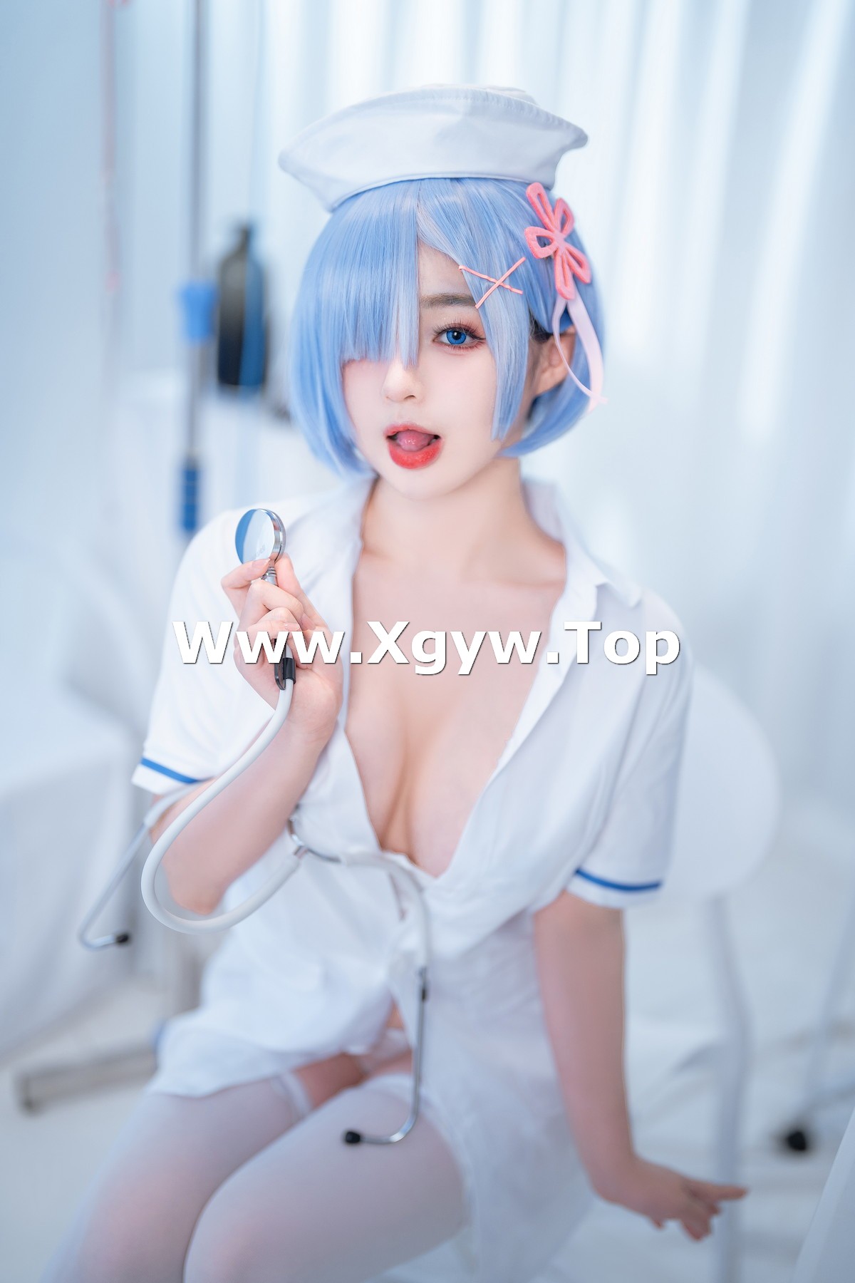 xgyw.top_网络美女桜井宁宁雷姆护士主题半脱护士装露性感白色内衣秀豪乳遮点诱惑写真108P