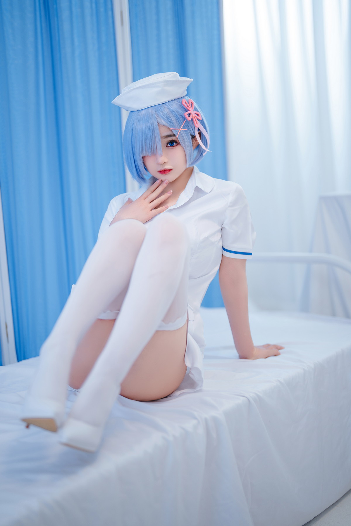 xgyw.top_网络美女桜井宁宁雷姆护士主题半脱护士装露性感白色内衣秀豪乳遮点诱惑写真108P