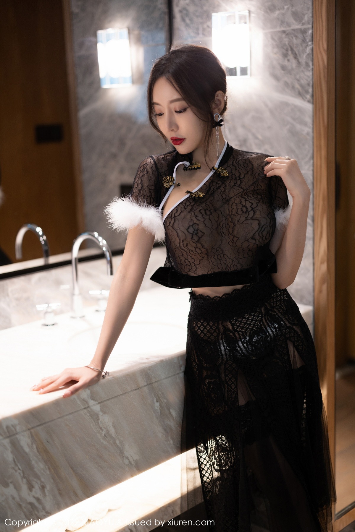 xgyw.top_[XiaoYu画语界]Vol.926_女神王馨瑶yanni性感黑色薄纱情趣旗袍配蕾丝袜惹火诱惑写真80P