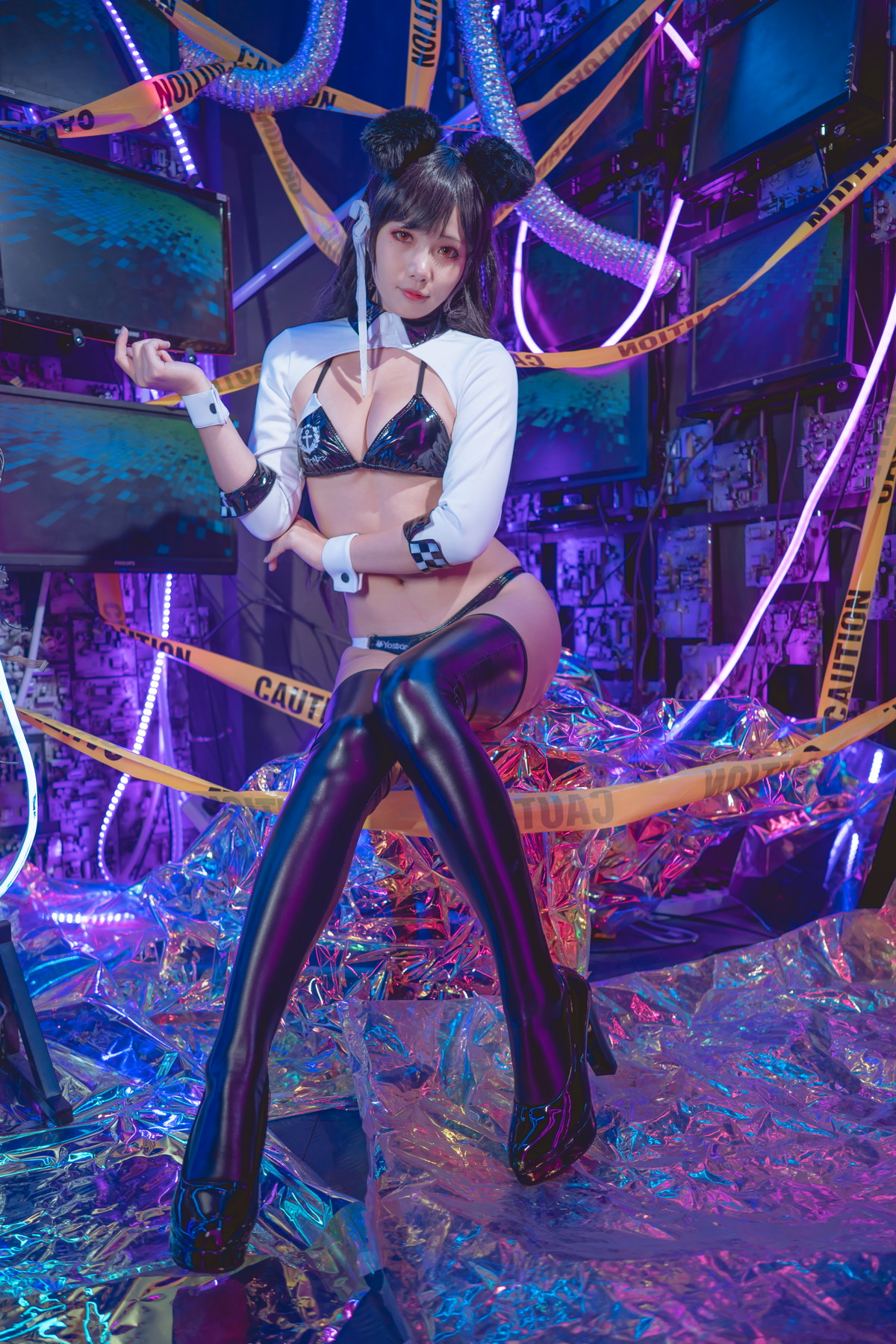 xgyw.top_网络美女墨玉-M爱宕机车服主题性感服饰露黑色皮质内衣配皮腿袜撩人诱惑写真55P