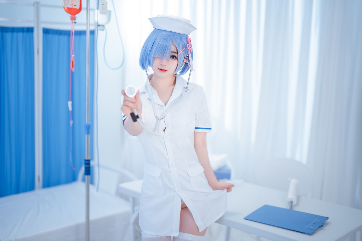 xgyw.top_网络美女桜井宁宁雷姆护士主题半脱护士装露性感白色内衣秀豪乳遮点诱惑写真108P
