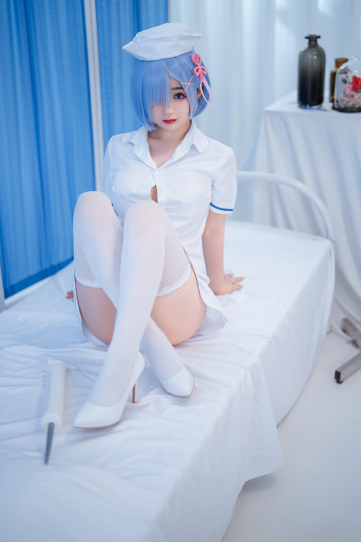 xgyw.top_网络美女桜井宁宁雷姆护士主题半脱护士装露性感白色内衣秀豪乳遮点诱惑写真108P