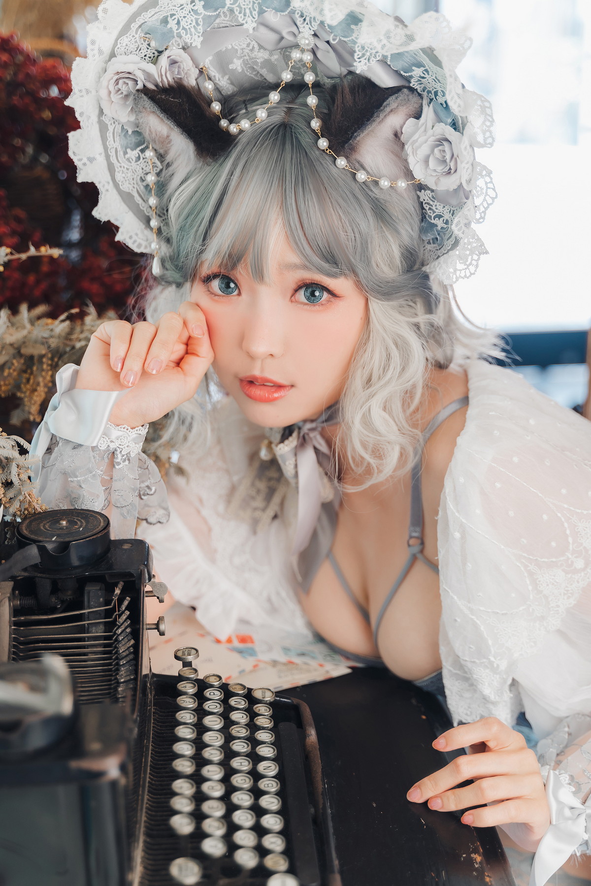 xgyw.top_Coser妹子Ely_eee布偶猫少女主题灰色紧身内衣配蕾丝吊袜秀完美身材诱惑写真51P
