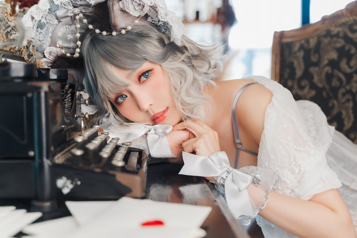 xgyw.top_Coser妹子Ely_eee布偶猫少女主题灰色紧身内衣配蕾丝吊袜秀完美身材诱惑写真51P