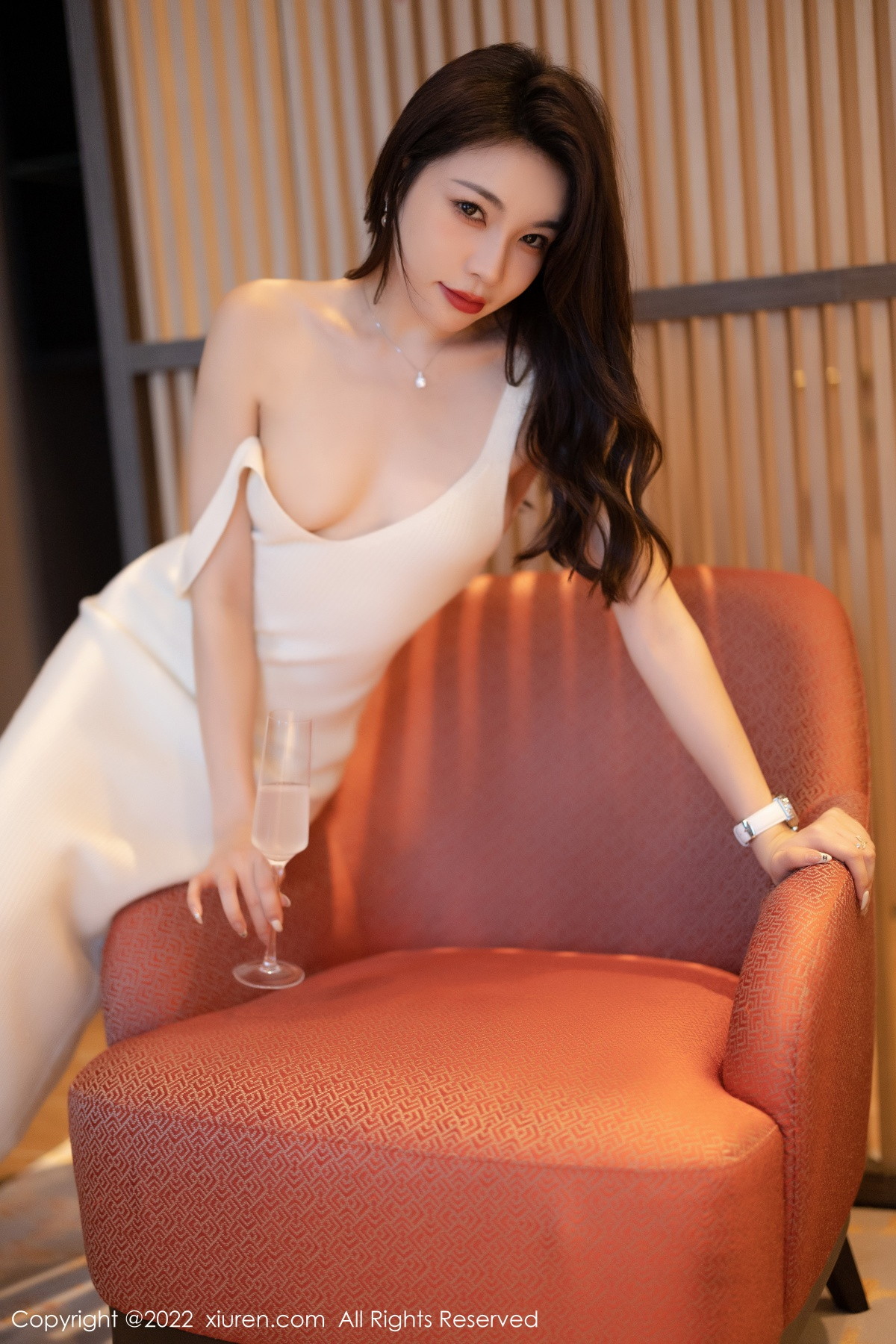 xgyw.top_XiuRen第6010期_女神徐莉芝Booty脱性感白色套装露超薄无内肉丝秀翘臀诱惑写真82P