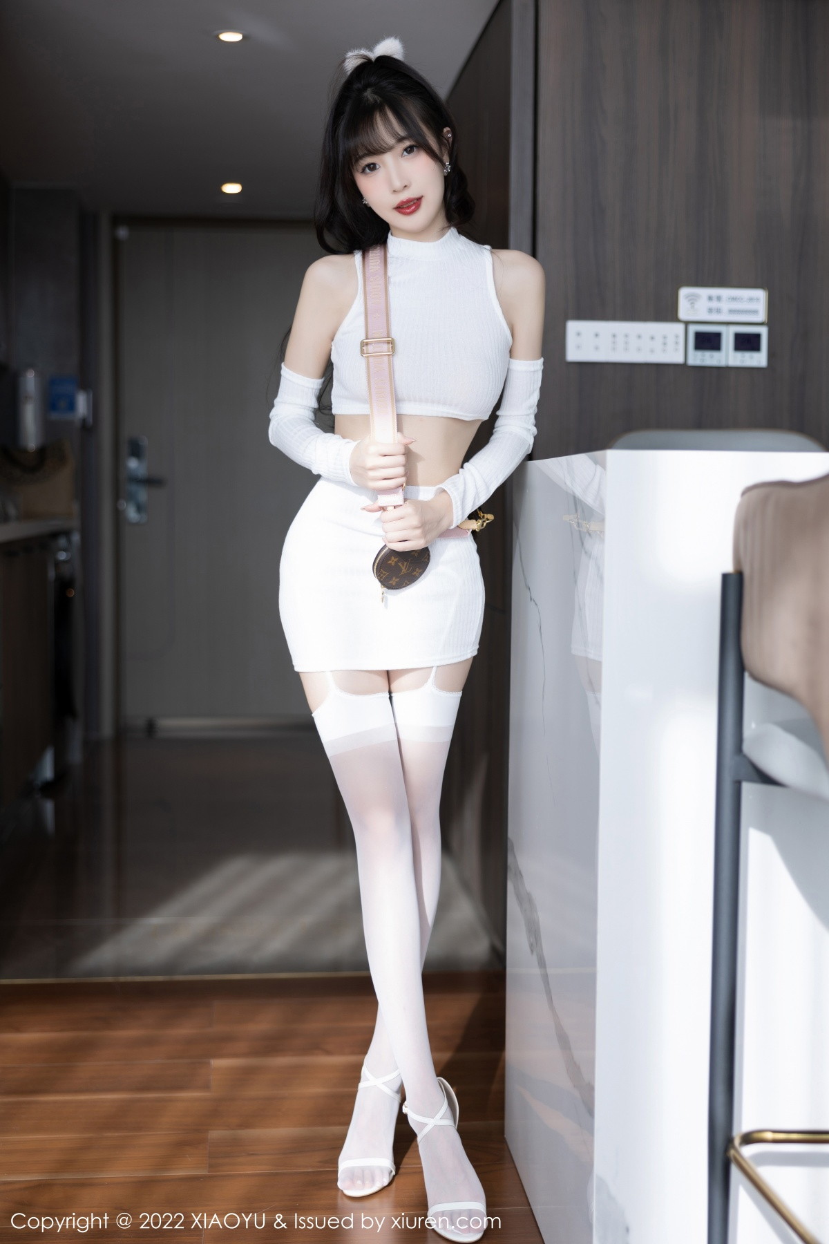 xgyw.top_[XiaoYu画语界]Vol.928_模特林星阑半脱露白色抹胸内衣配白丝吊袜秀曼妙身姿诱惑写真81P