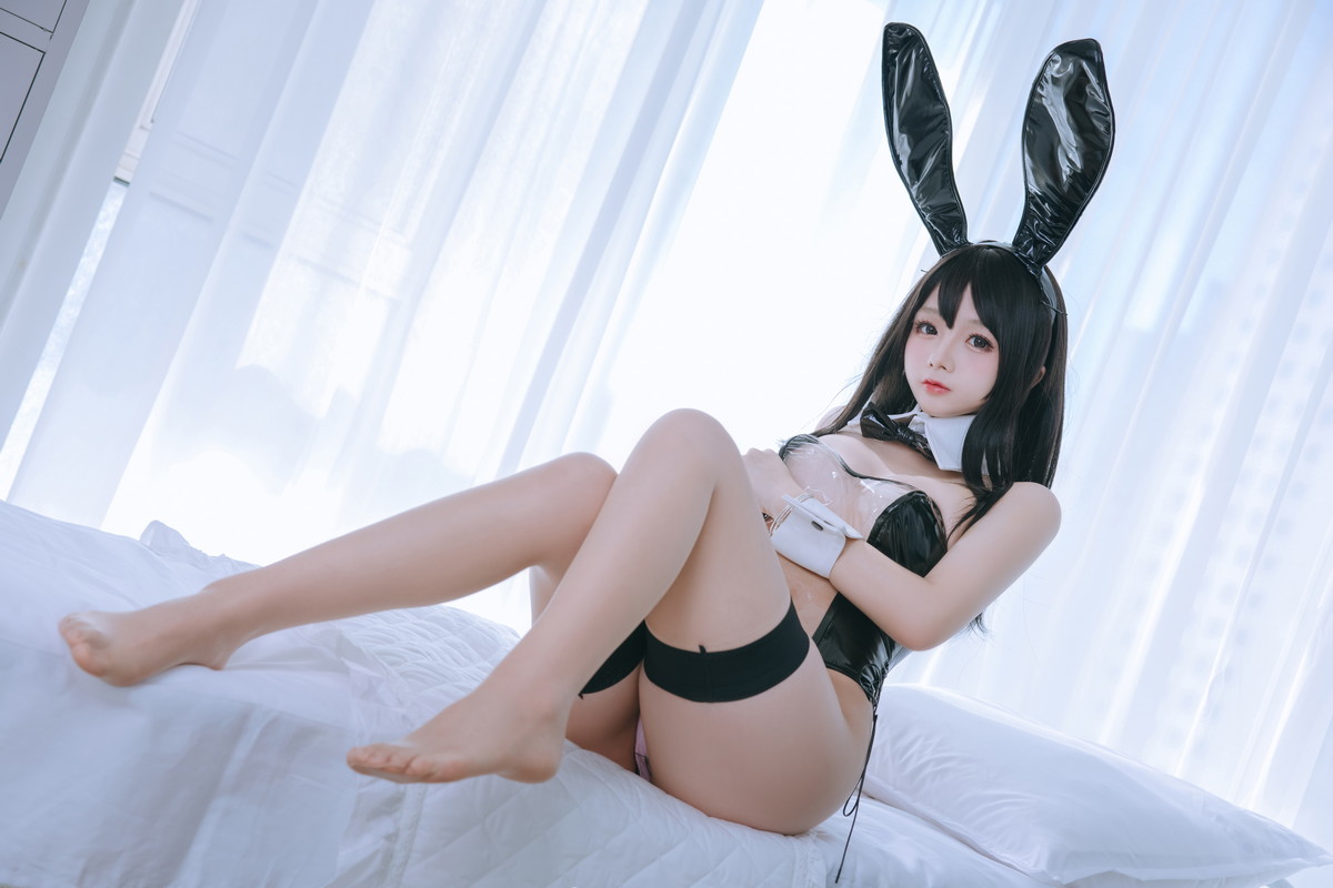 xgyw.top_Cosplay美女日奈娇透明兔女郎主题私房性感薄透连体衣秀惹火身材撩人诱惑写真60P